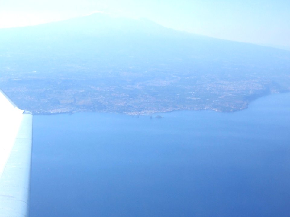 Faraglioni Acitrezza Catania Sicilia-ItalyEtna Volcano Sicilia Italy - Creative Commons by gnuckx