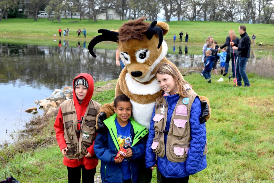 Kids Fishing Day 2017