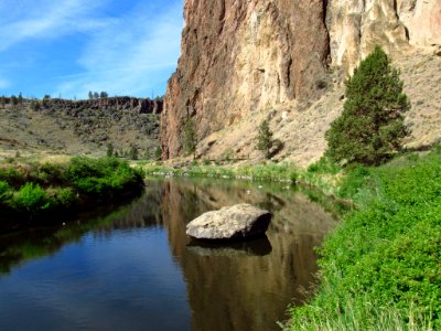 Crooked River at Smith Rock SP in Central OR photo