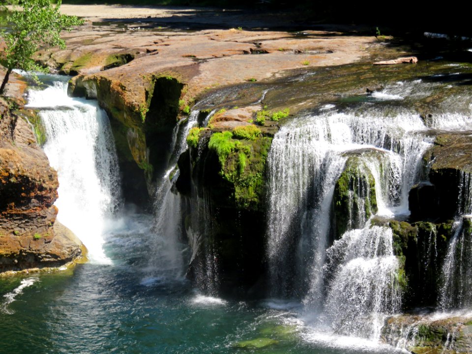 Lower Lewis River Falls in WA