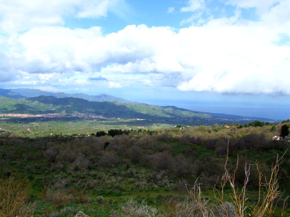 Messina Canyon-Etna-Volcano-Sicily-Italy - Creative Commons by gnuckx