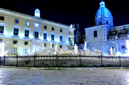 Fontana della Vergogna Palermo Italy - Creative Commons by gnuckx