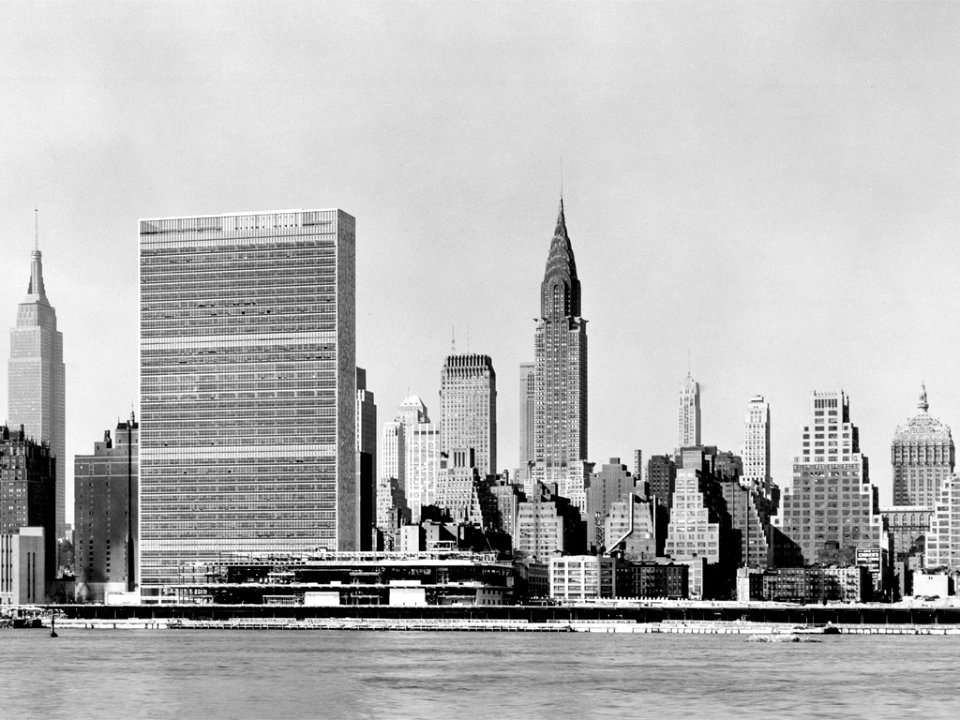 New York skyline. UN building & Chrysler building. 01 November, 1950.