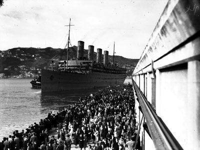 106; Departure of Lord and Lady Bledisloe from New Zealand - Mar 1935