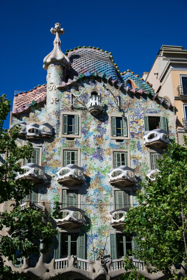 Architecture gaudí houses