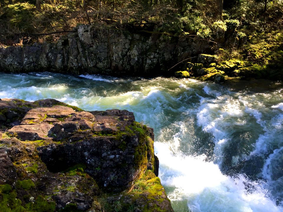 Lucia Falls Park at Lewis River in WA