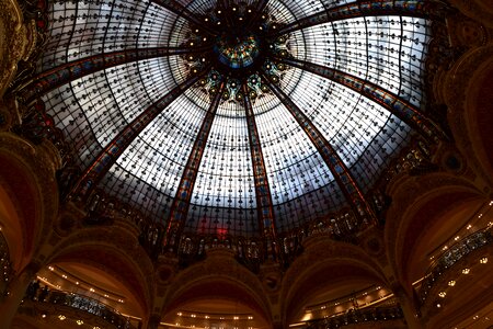 Building housetop shopping arcade photo