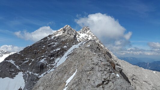 Rock ridge zugspitze massif mountains photo