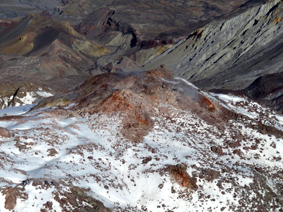 Mt. St. Helens Summit Trail in WA