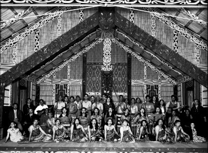 34; Māori Performance Group - Circa 1940