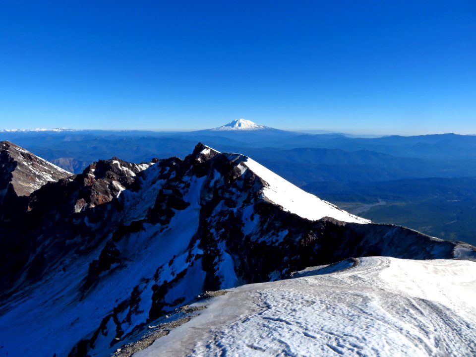 Mt. St. Helens Summit Trail in WA