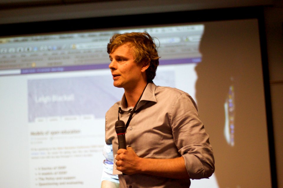 Leigh Blackall Talks About Open Courses
