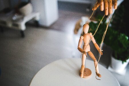 Puppet handling pressure