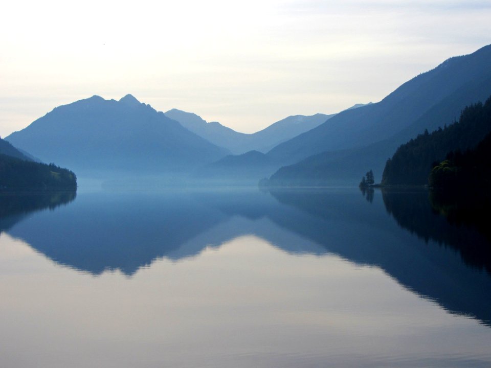Lake Crescent at Olympic NP in WA