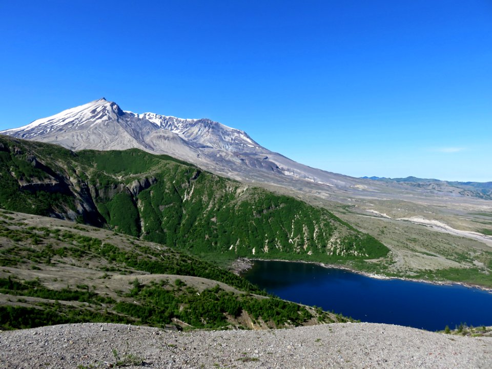 Spirit Lake at Mt. St. Helens NM in WA