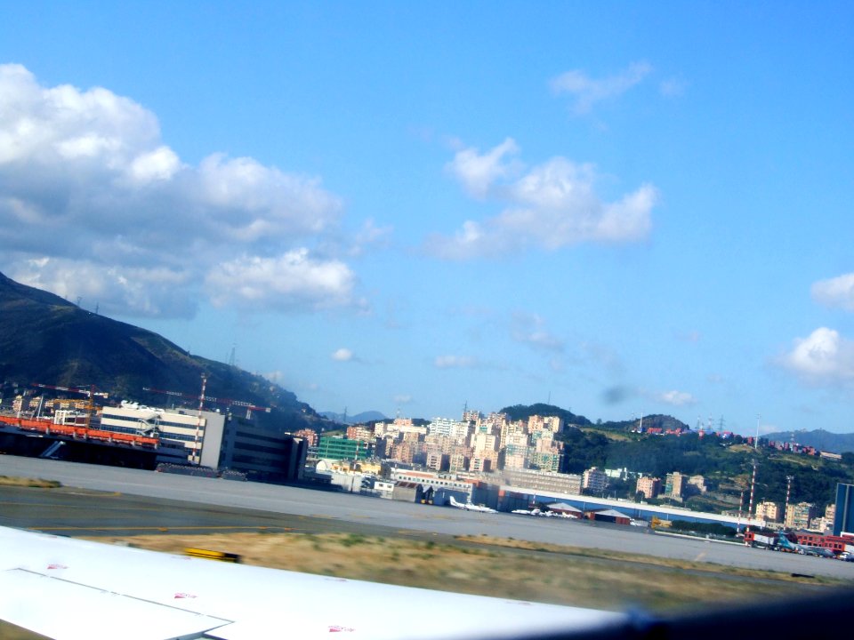 Genova-Airport-Liguria-Italy - Creative Commons by gnuckx