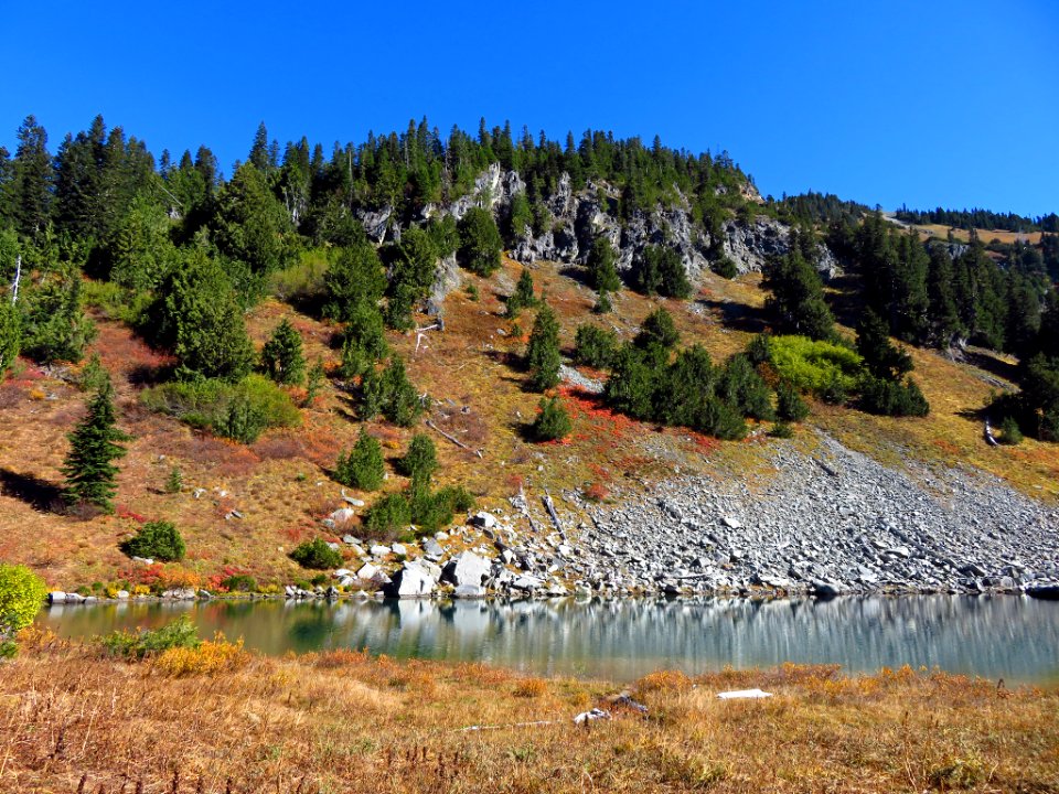 Tatoosh Lakes at Tatoosh Ridge in WA