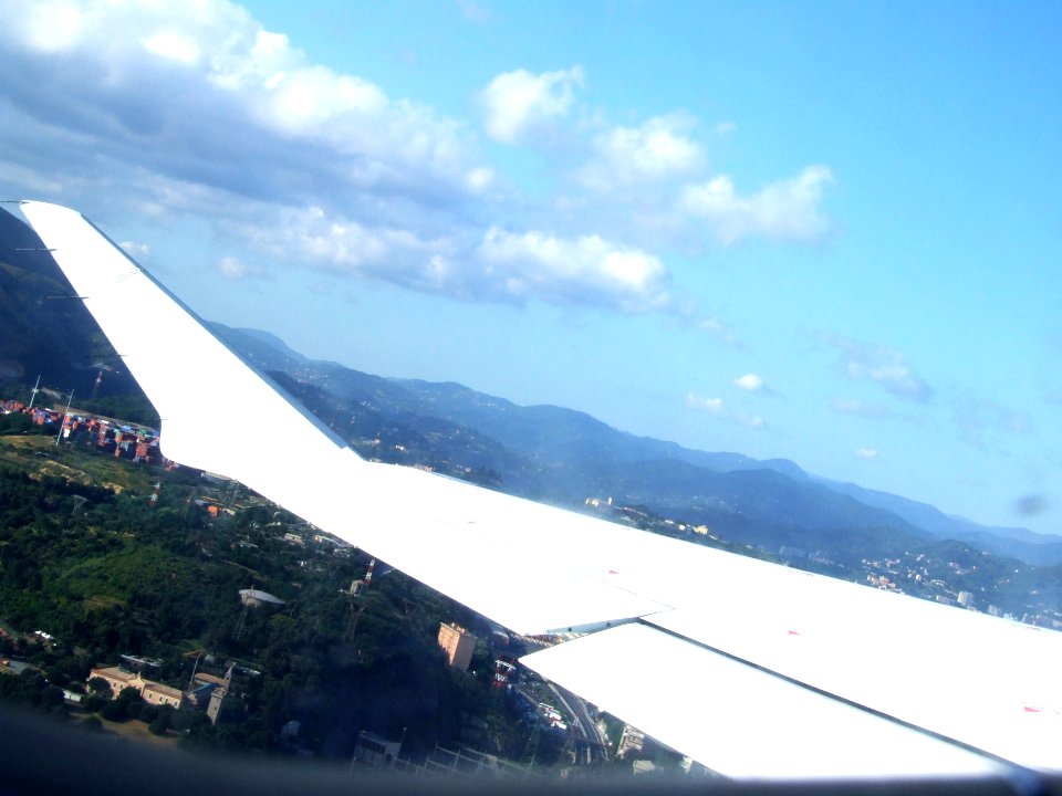Genova-Airport-Liguria-Italy - Creative Commons by gnuckx