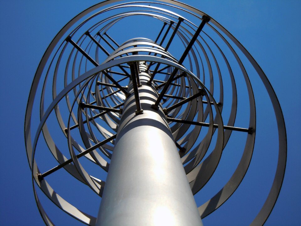 Spiral sculpture metal