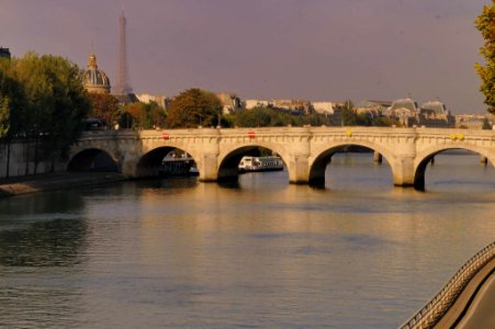 Pont Neuf Paris France - creative commons by gnuckx