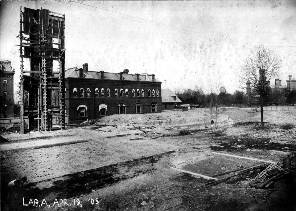 1905 (Apr 19) Lab A Admin Bldg USDA Construction Photo Collection (1)