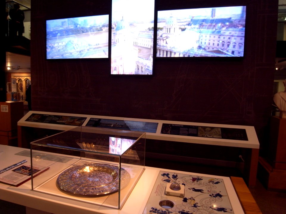 OLD ROYAL COLLEGE MUSEUM - CUTY SARK - GREENWICH - LONDON