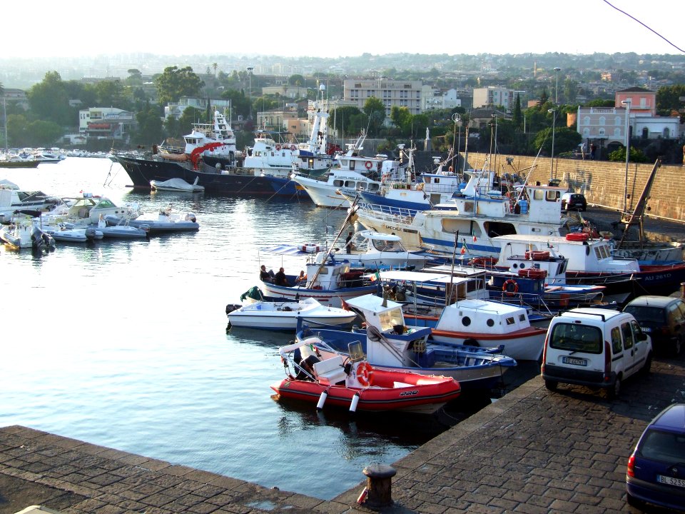 Porto Ulisse-Ognina-Catania-Sicilia-Italy - Creative Commons by gnuckx
