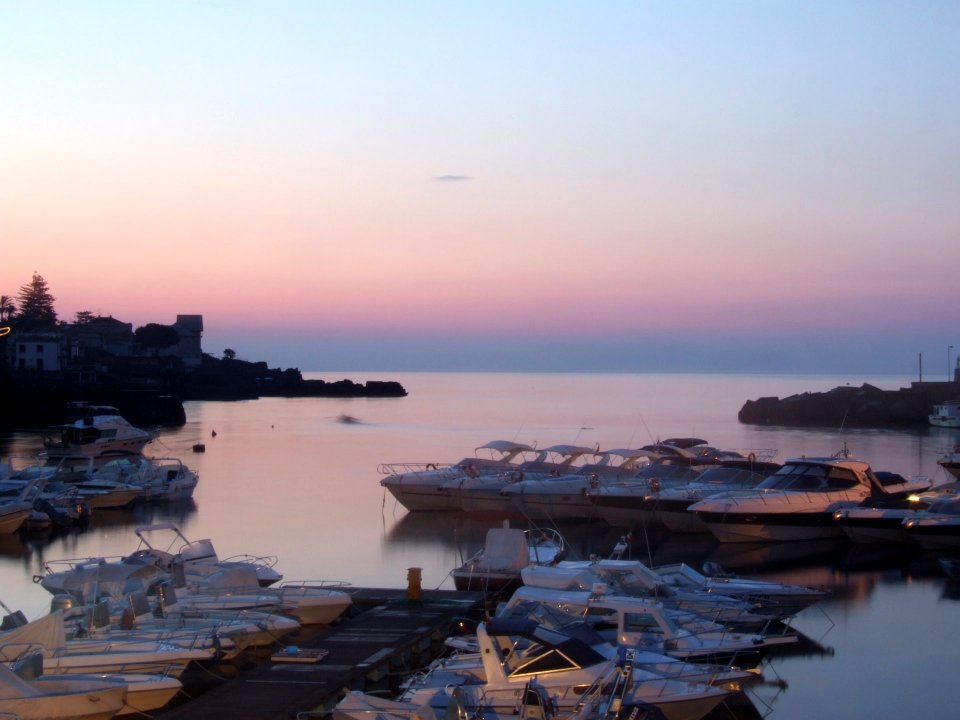 Porto Ulisse-Ognina-Catania-Sicilia-Italy - Creative Commons by gnuckx