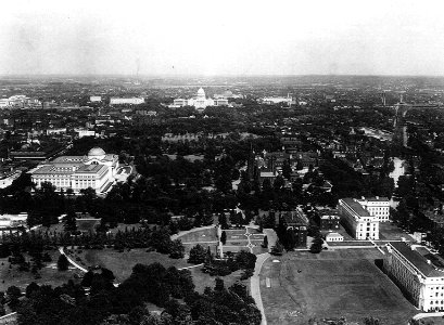1915 Mall looking east from wash monument NARAII RG 16-G Box 4 4923-C