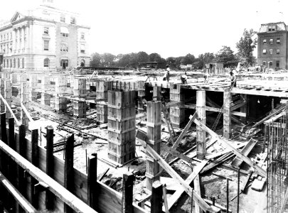 1928 (July 2) A Sect Admin Bldg Looking NW USDA Construction Photo Collection (1)