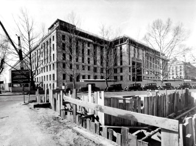 1933 (Mar 1) South Bldg, 12th and B Sts looking SW USDA Construction Photo Collection (1)