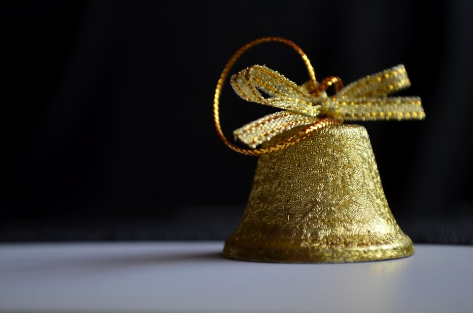 Decoration metallic bright