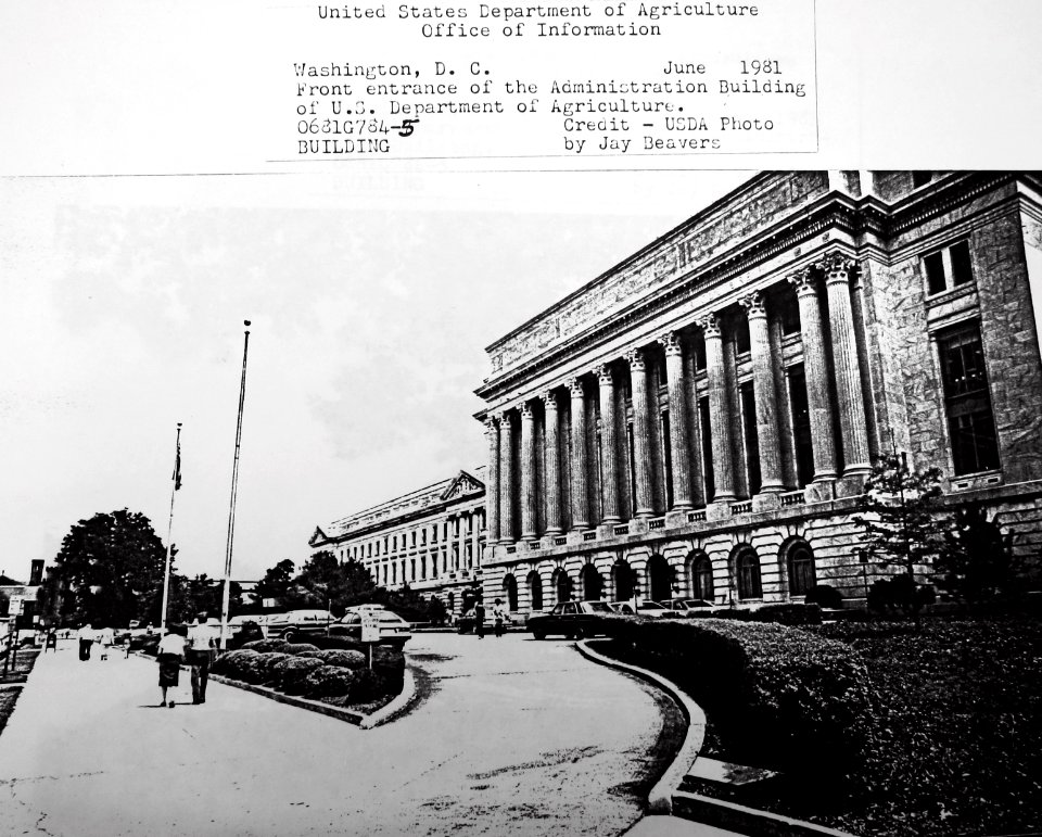 1981 General Building File USDA History Collection NAL 11.4 (146)