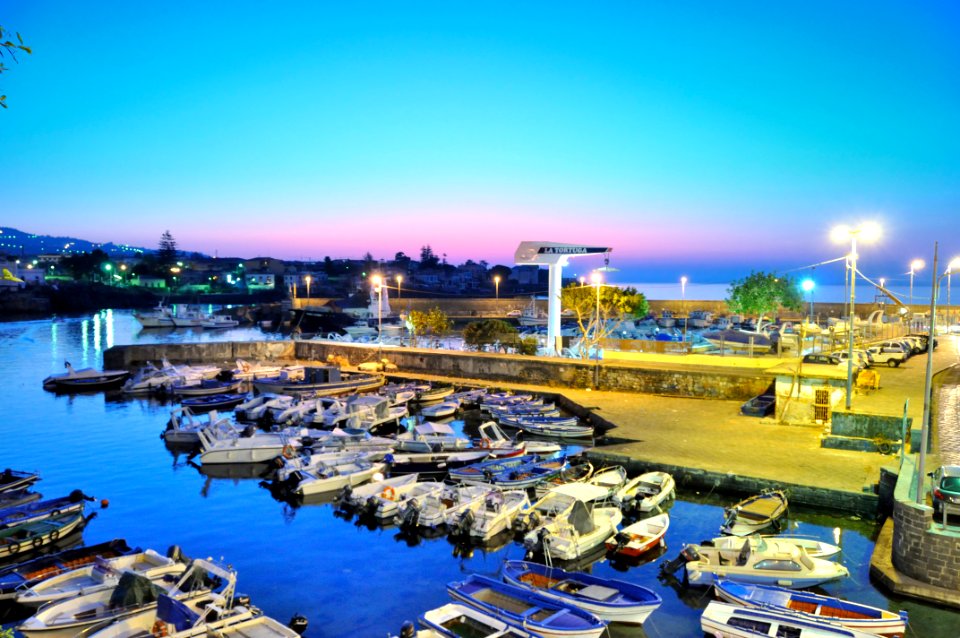 Yatching Porto Ulisse Ognina Catania Sicilia Italy - Creative Commons by gnuckx photo