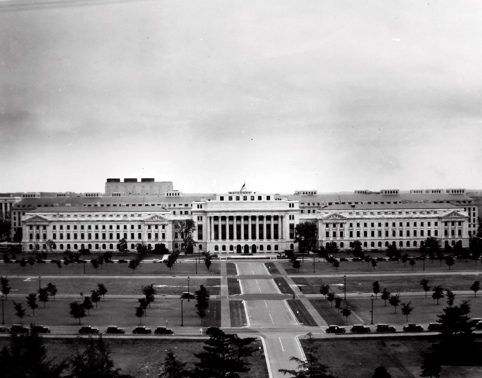 1931 (ca) Completed Admin Bldg and Wings MS Collection 182 USDA History Collection NAL (18)