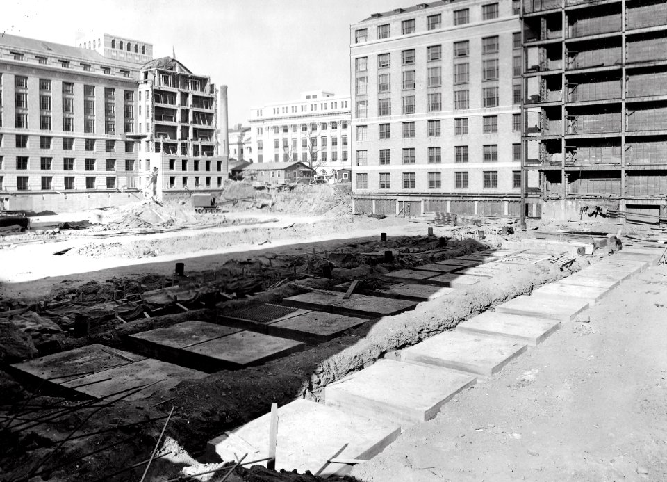 1936 (Feb 1) South Bldg, taken from SE corner of Wing G looking NW USDA Construction Photo Collection (1)