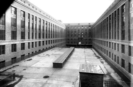 1932 (Feb 2) South Bldg inside court construction looking South USDA Construction Photo Collection (1)