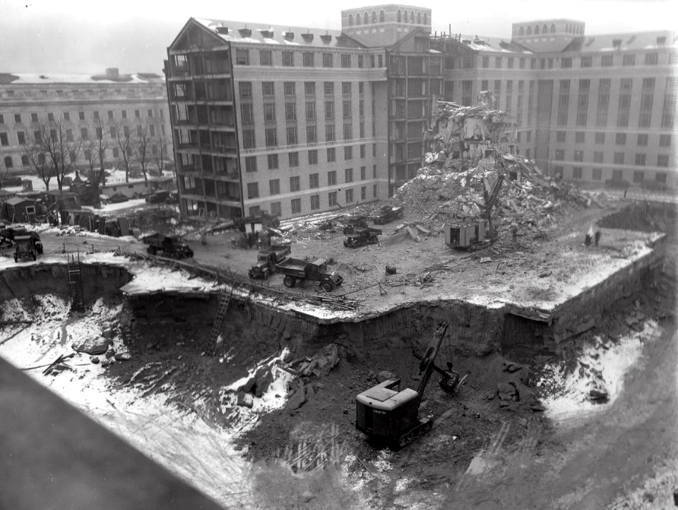 1936 (Jan 9) South Bldg, from the SE corner of Wing E looking NE USDA Construction Photo Collection (1)
