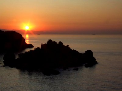 Dawn Sunset-Isola Bella-Taormina-Sicilia-Italy - Creative Commons by gnuckx