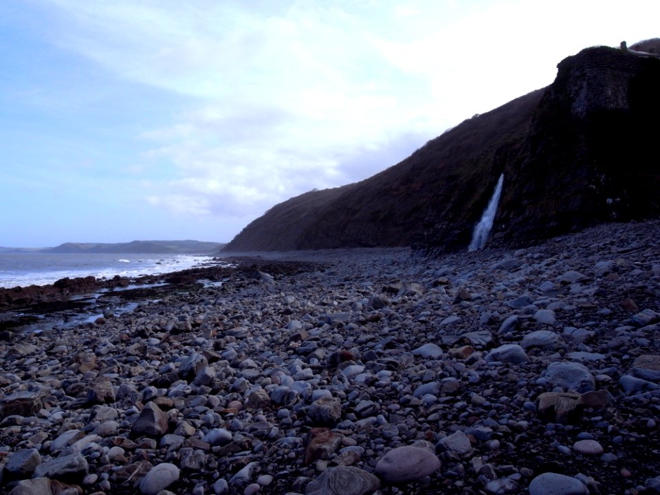 WATERFALL - BUCKS MILLS - ABBOTSHAM CLIFFS - NORTH DEVON - UK