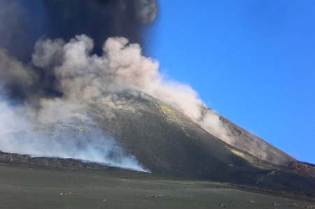 Etna Volcano Paroxysmal Eruption October 26 2013 - Creative Commons by gnuckx