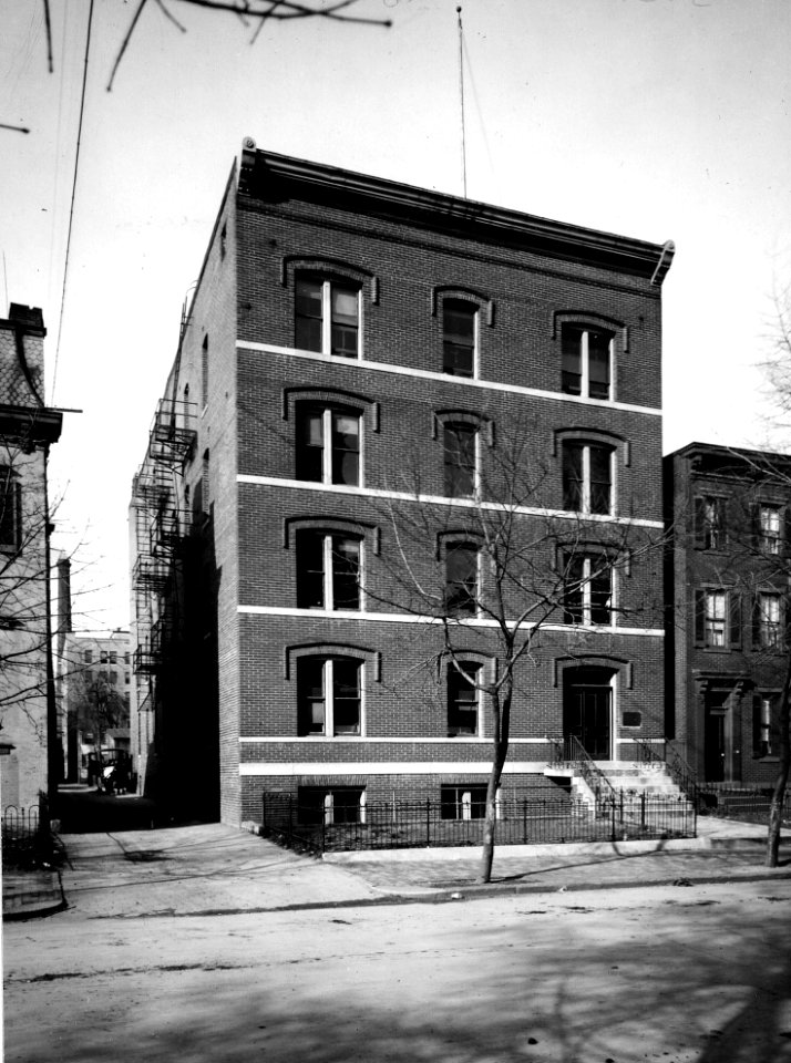 1912 (ca) Bldg at 215 13th St SW USDA Construction Photo Collection (1)