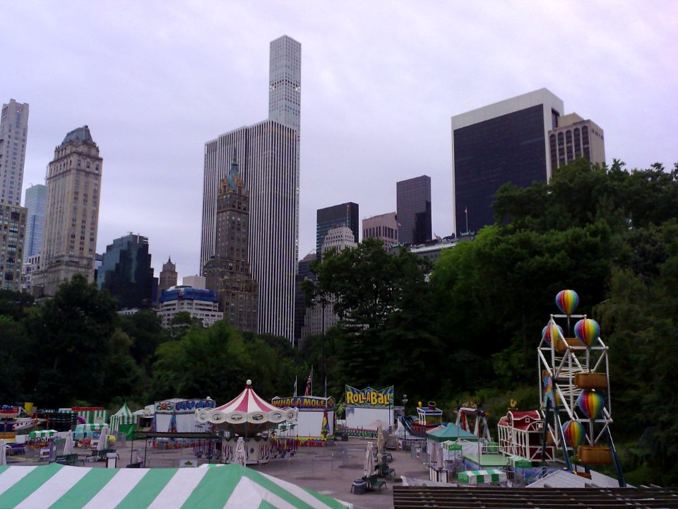 FAIRGROUND - CENTRAL PARK - NEW YORK