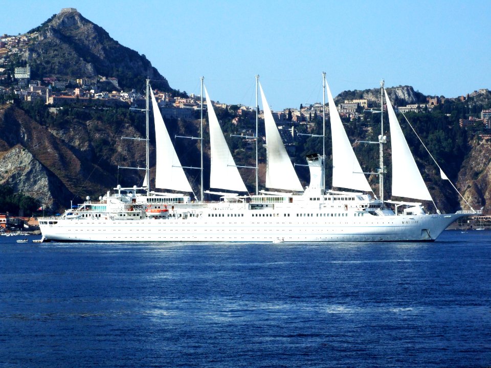 Club Med 2 -Giardini Naxos-Messina-Sicilia-Italy - Creative Commons by gnuckx