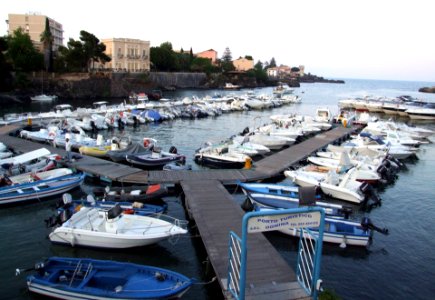 Porto Ulisse-Ognina-Catania-Sicilia-Italy - Creative Commons by gnuckx