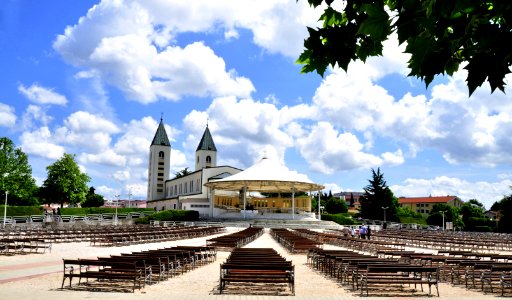 Saint James Church (St. Jakov) Medjugorje - Hotel Pansion Porta - Bosnia Herzegovina - Creative Commons by gnuckx