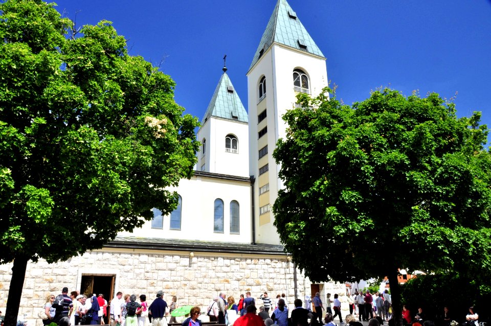 Saint James Church (St. Jakov) Medjugorje - Hotel Pansion Porta - Bosnia Herzegovina - Creative Commons by gnuckx
