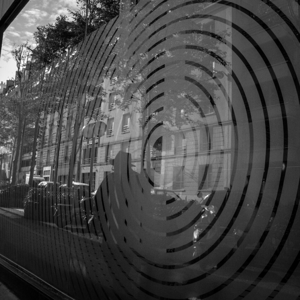 Showcase reflection light
