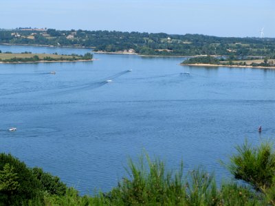 Le lac de Pareloup en AVeyron photo