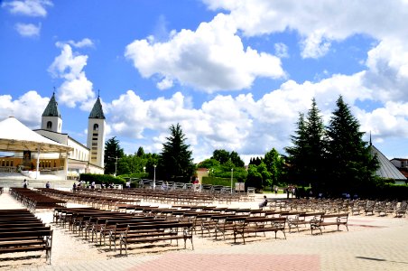 Saint James Church (St. Jakov) Medjugorje - Hotel Pansion Porta - Bosnia Herzegovina - Creative Commons by gnuckx photo